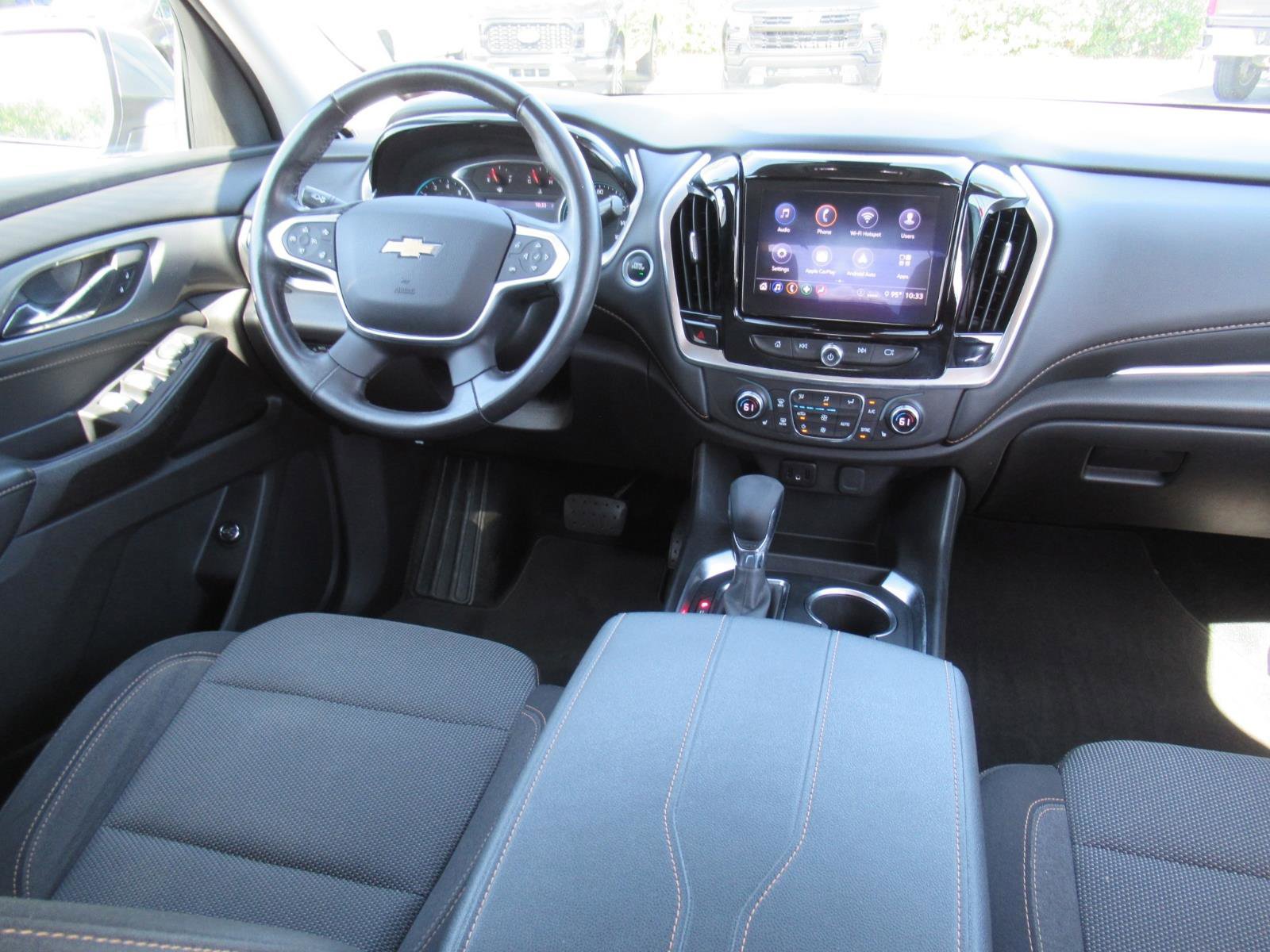 Used 2021 Chevrolet Traverse LT FWD image 14