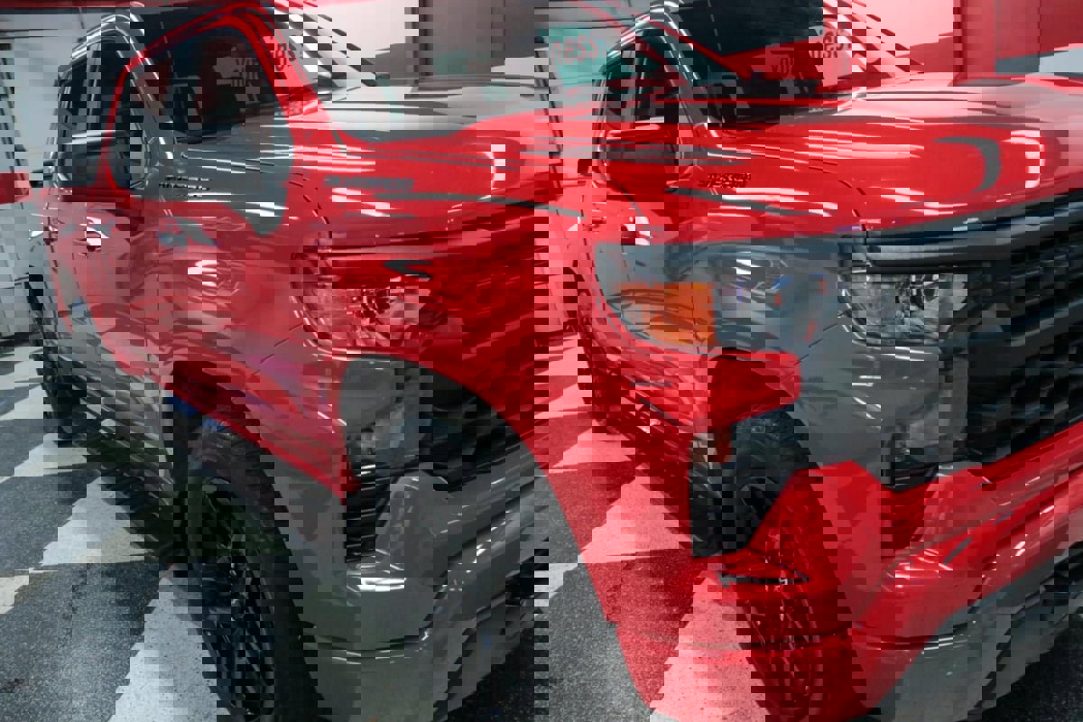 Used 2023 Chevrolet Silverado 1500 Custom w/ LPO, Dark Essentials Package image 30