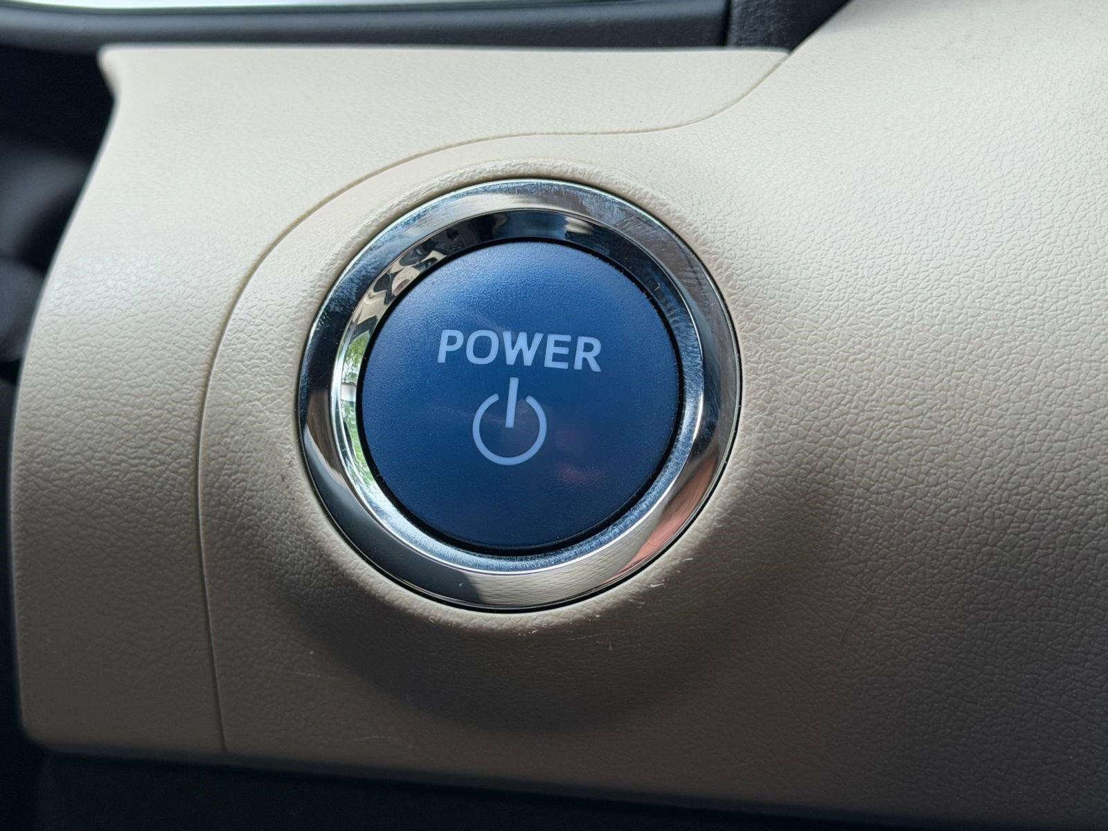 Used 2019 Toyota Avalon Limited w/ Advanced Safety Package FWD image 33