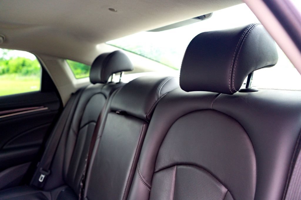 Used 2019 Buick LaCrosse Premium w/ Driver Confidence Package II FWD image 22