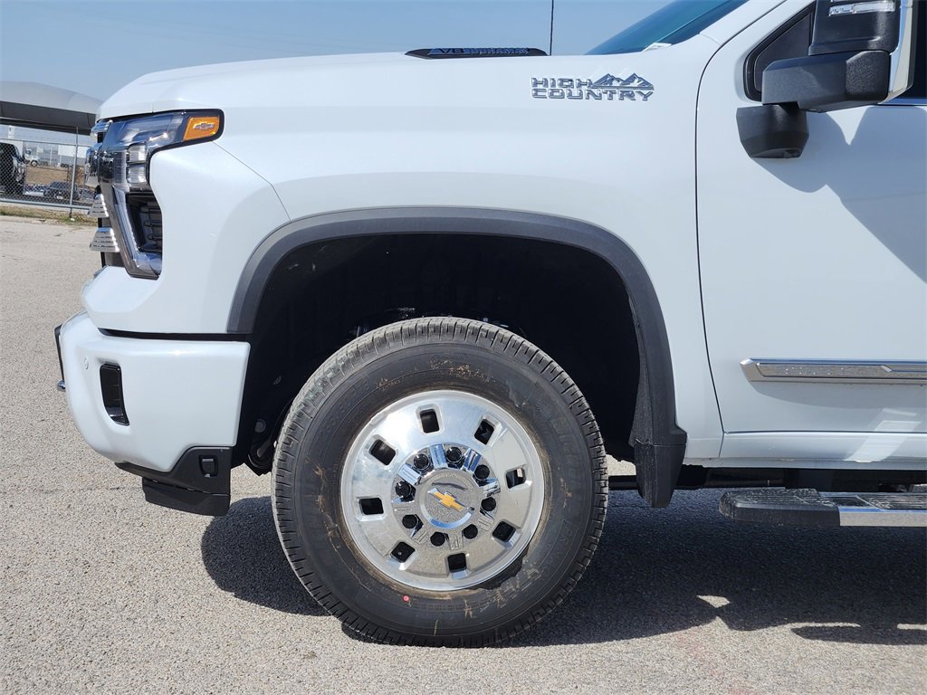 New 2026 Chevrolet Silverado 3500 High Country w/ High Country Premium Package image 5