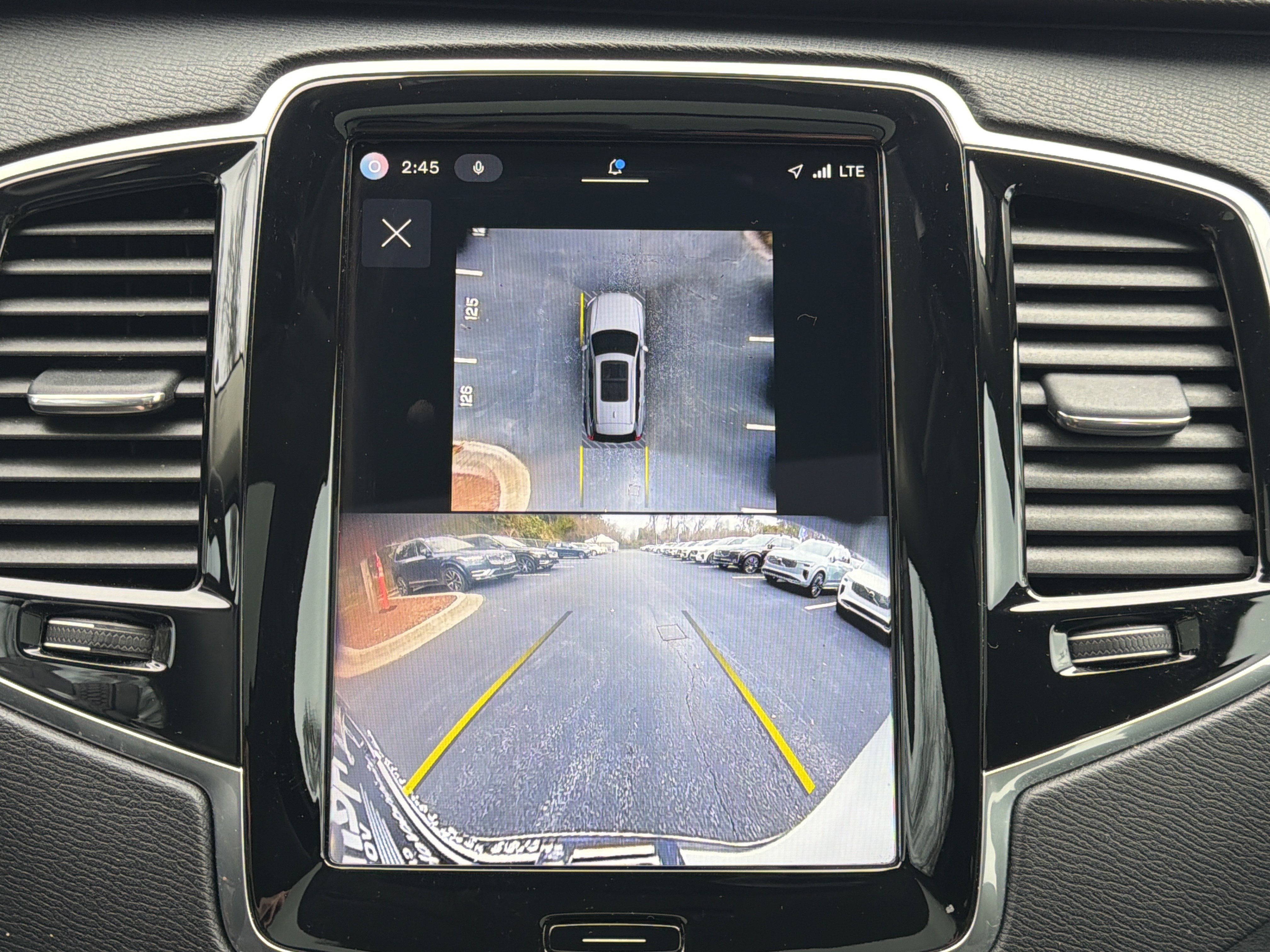 Certified 2024 Volvo XC90 B6 Plus w/ Protection Package Premier image 25