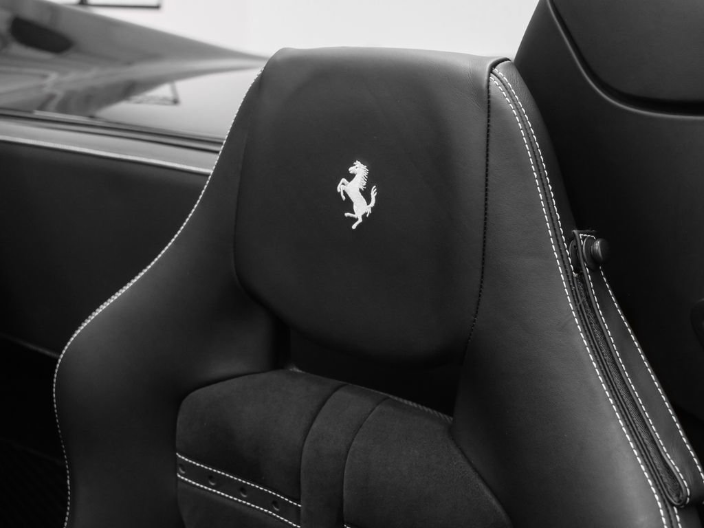 Certified 2021 Ferrari F8 Tributo RWD image 46