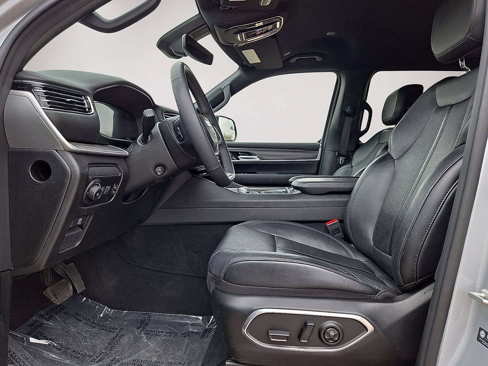 Used 2024 Jeep Wagoneer Series II w/ Flexible Seating Group RWD image 24