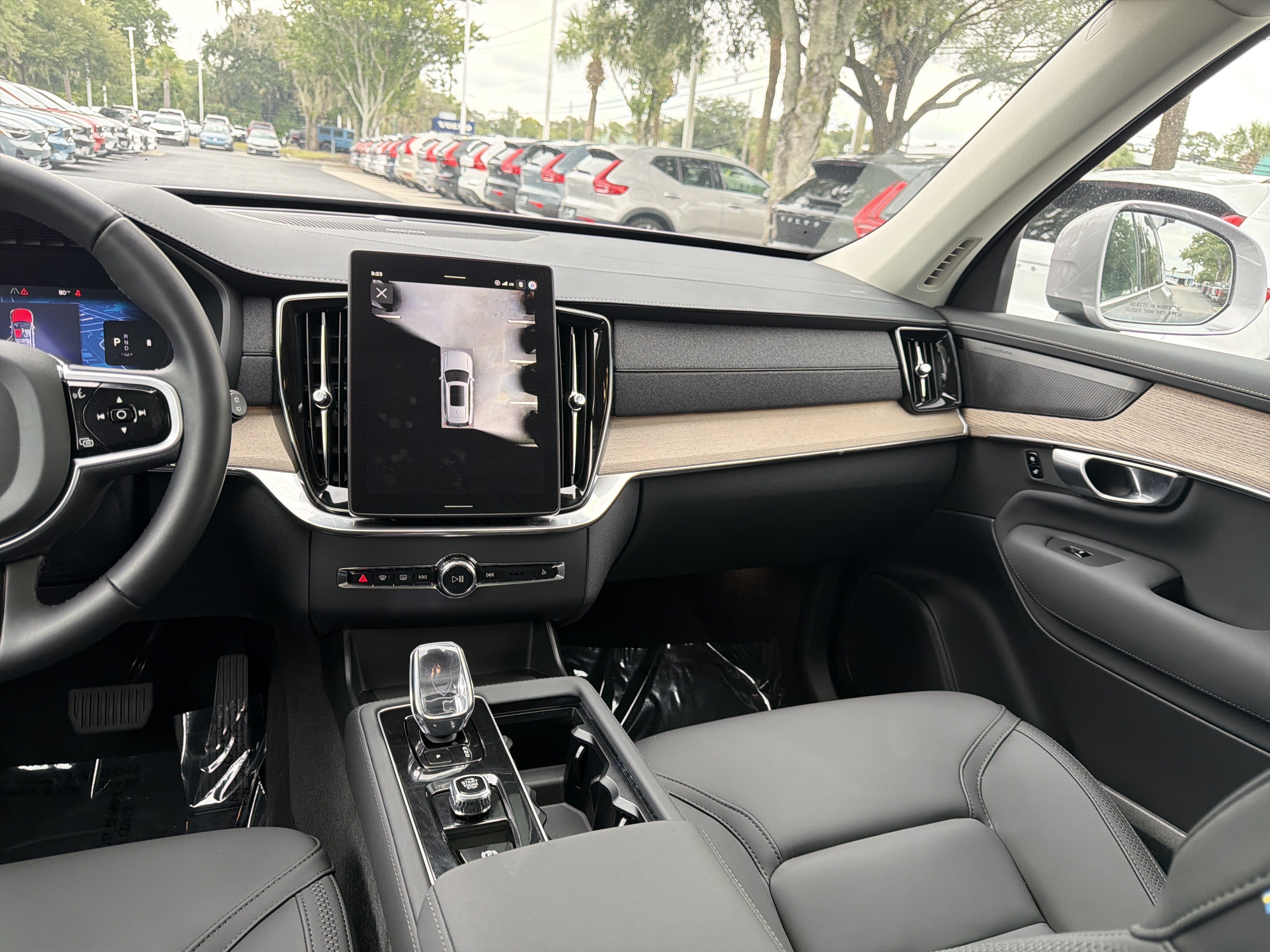 Certified 2026 Volvo XC90 B6 Plus AWD/4WD image 31