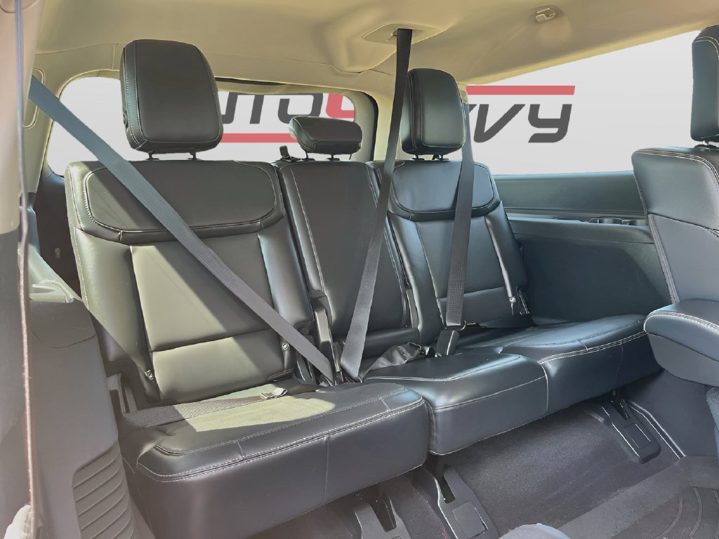 Used 2025 Ford Expedition Max Platinum AWD/4WD image 30