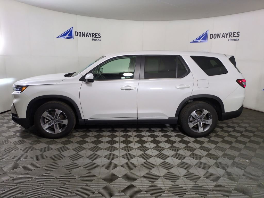 Used 2024 Honda Pilot EX-L image 2