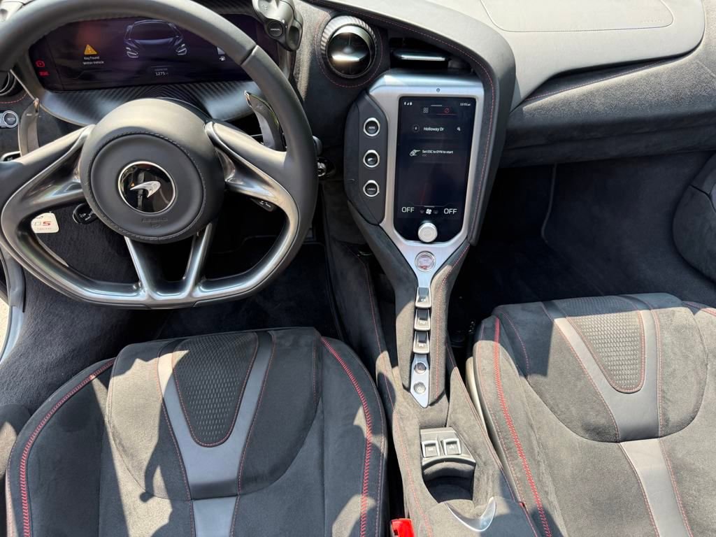Used 2024 McLaren 750S Spider image 37