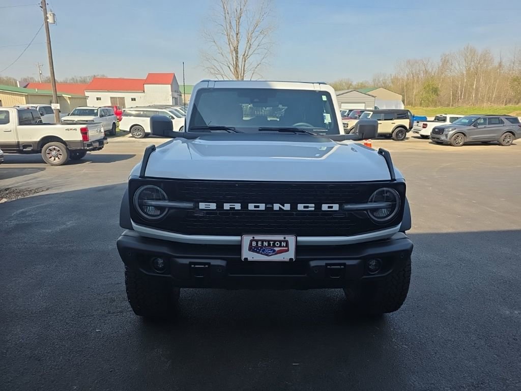 New 2026 Ford Bronco Badlands image 3