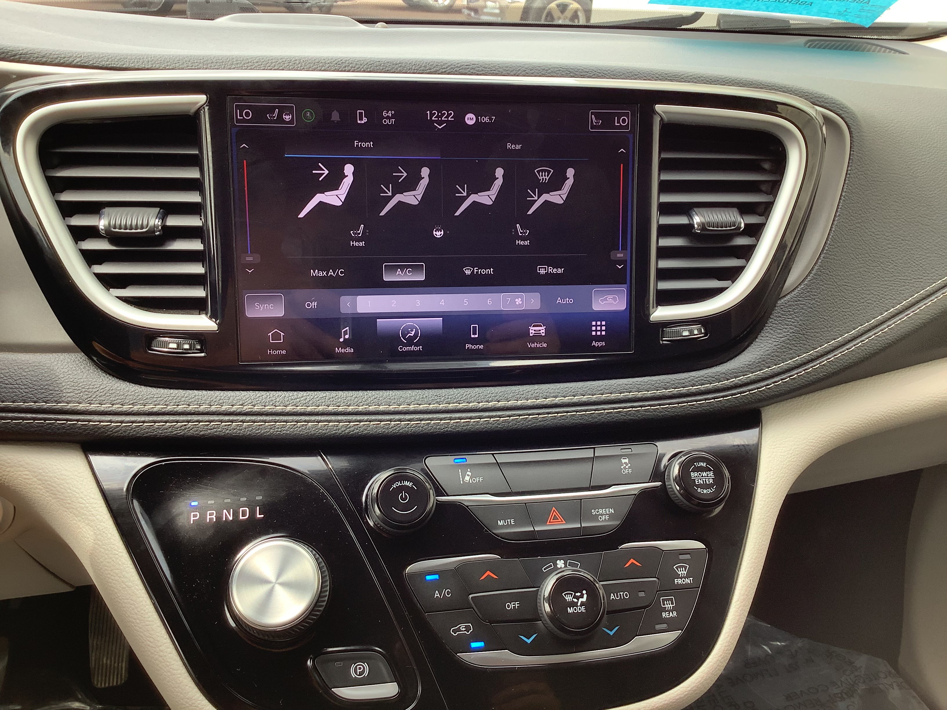 Used 2022 Chrysler Pacifica Touring-L FWD image 21