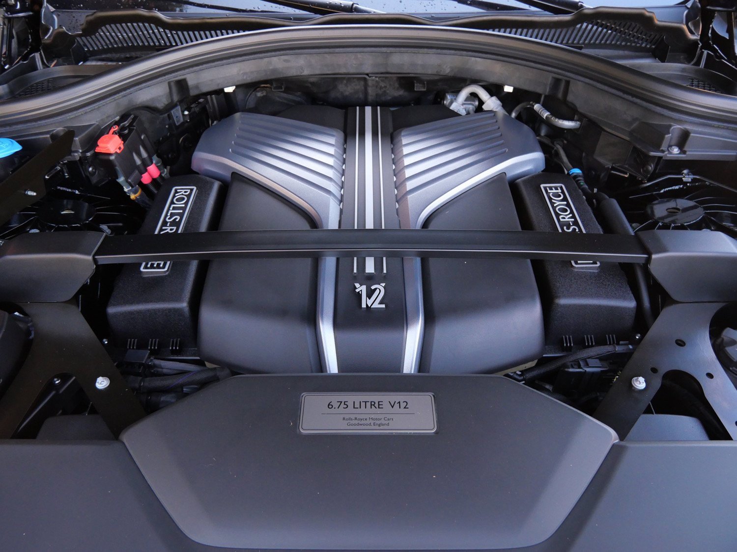 Used 2024 Rolls-Royce Cullinan Black Badge image 34