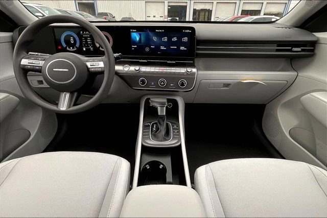 New 2026 Hyundai Kona SE image 5