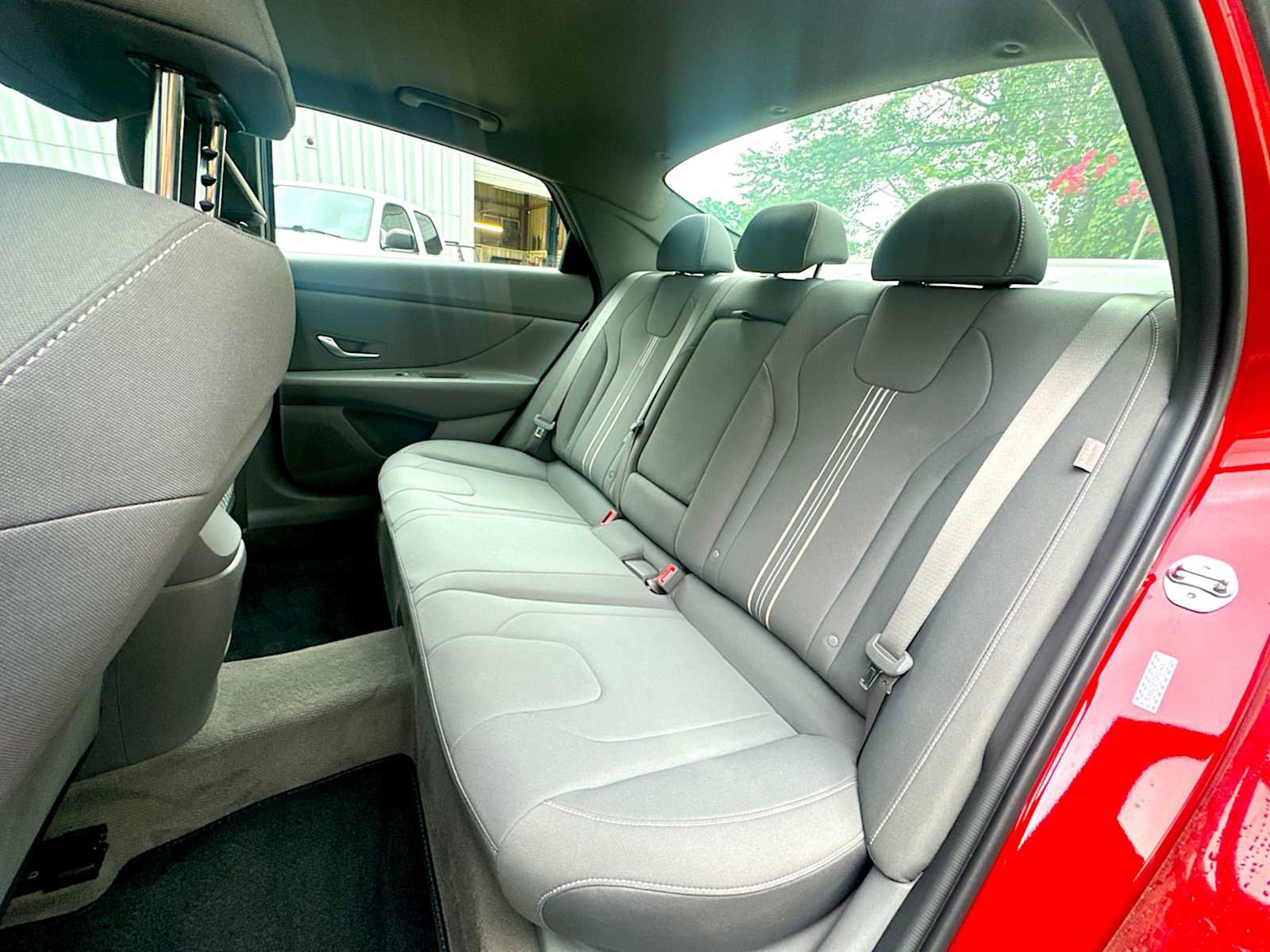 Used 2024 Hyundai Elantra SEL w/ Convenience Package image 24