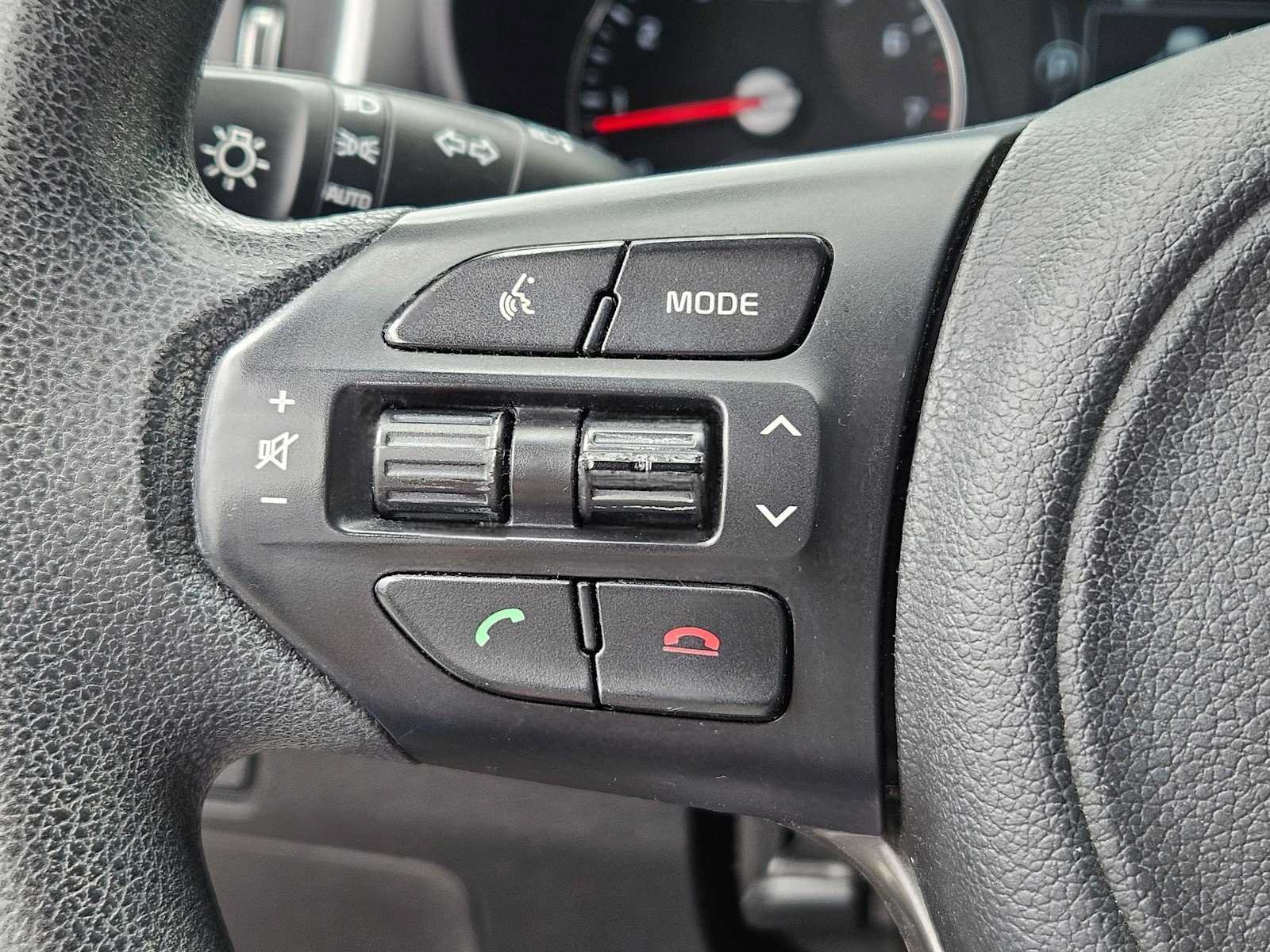 Used 2018 Kia Sorento FWD image 15