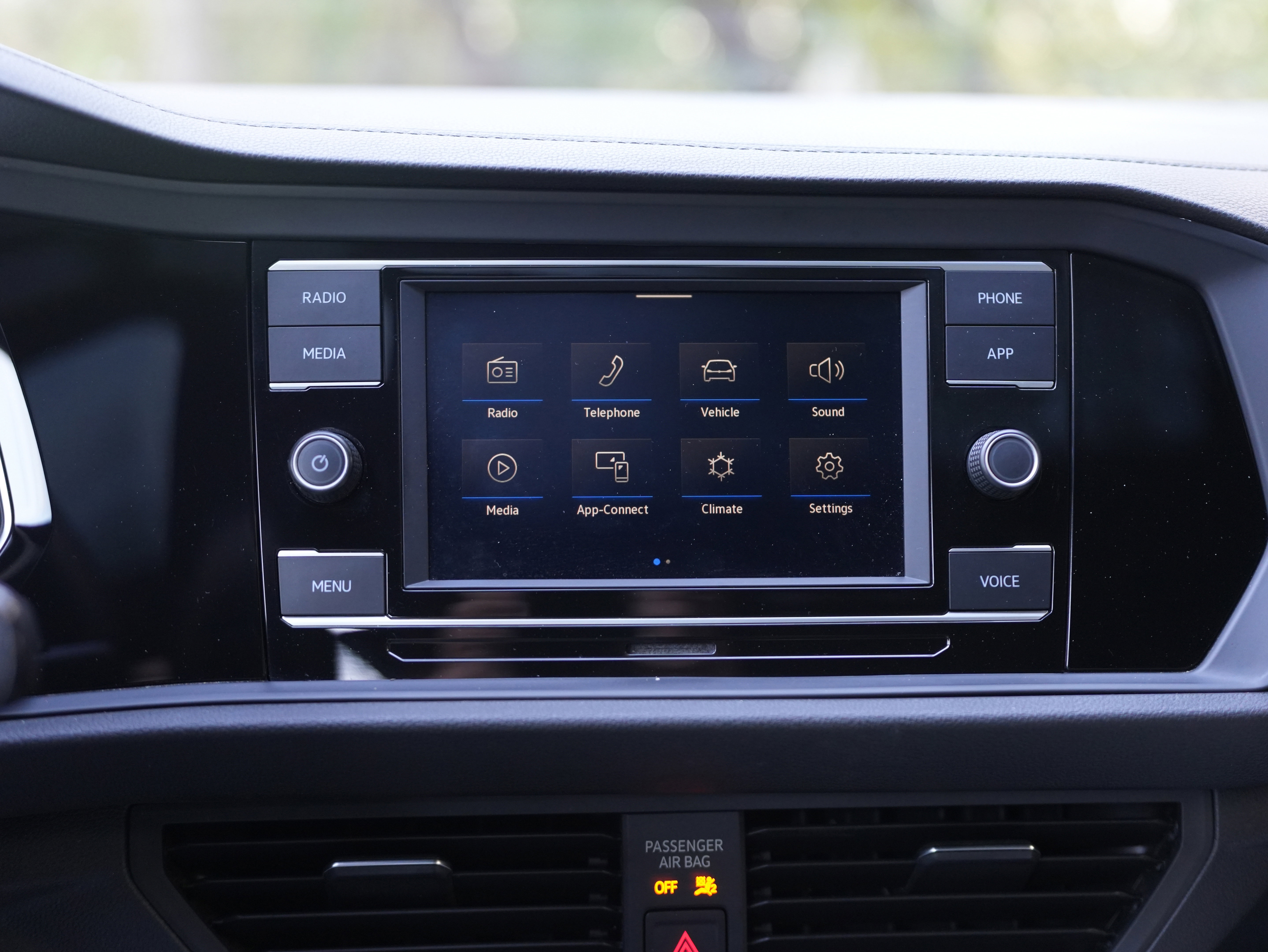 Used 2020 Volkswagen Jetta R-Line image 15