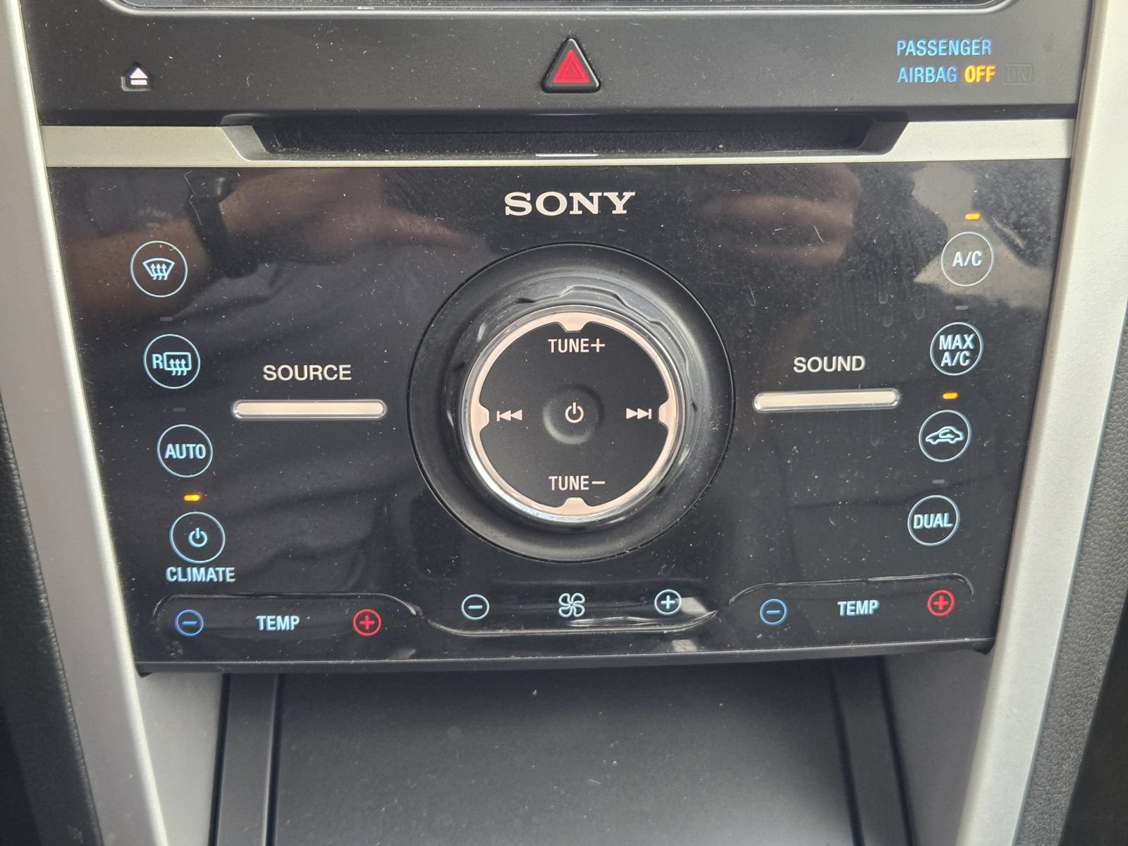 Used 2015 Ford Explorer Limited FWD image 17