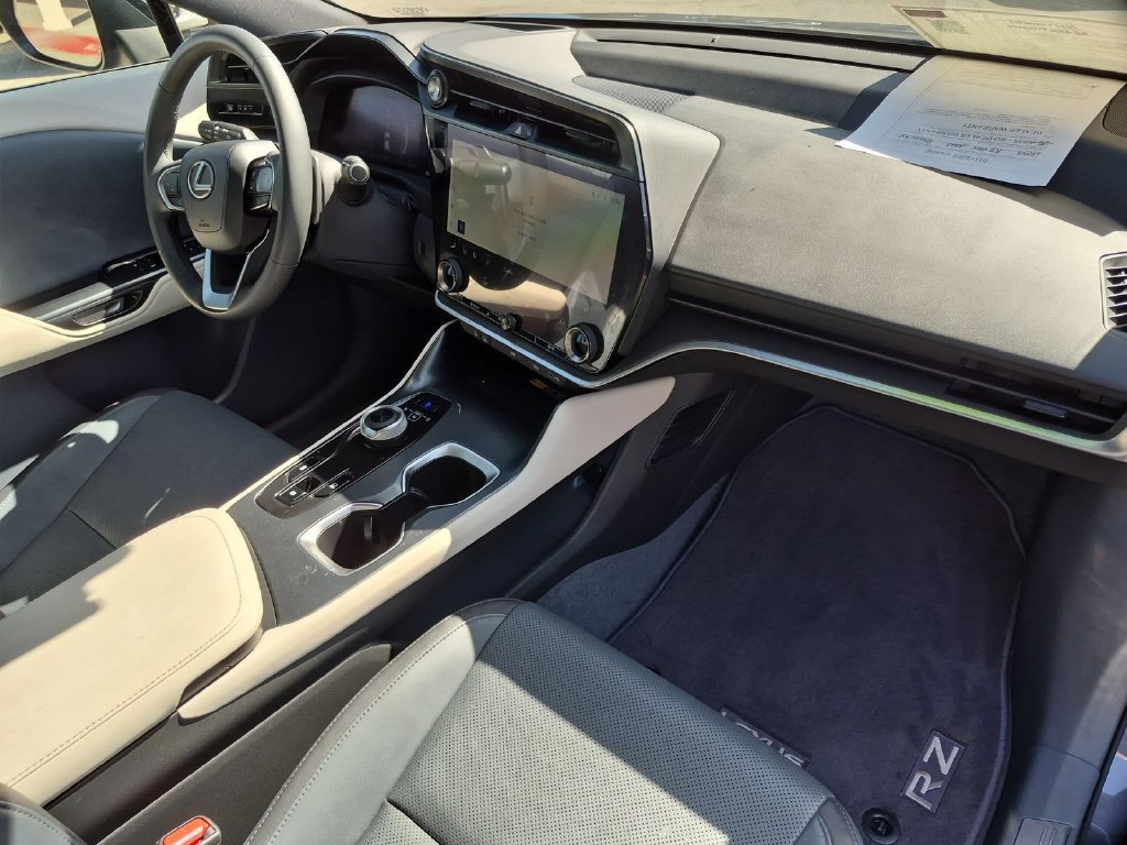 Used 2023 Lexus RZ 450e Premium w/ Technology Package AWD/4WD image 22