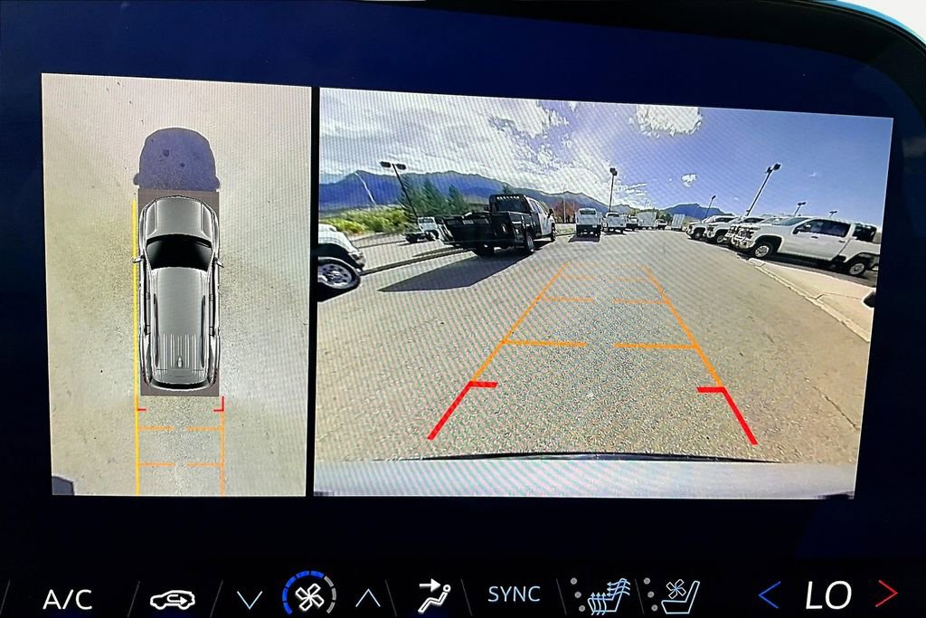 Used 2024 Chevrolet Traverse RS w/ LPO, Floor Liner Package image 23