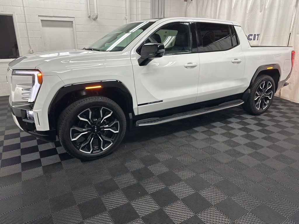 Used 2025 GMC Sierra EV Denali image 5