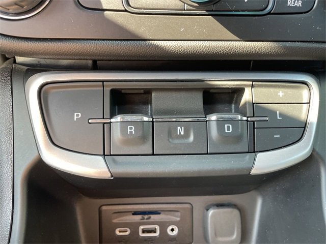 Used 2024 GMC Terrain SLT image 15