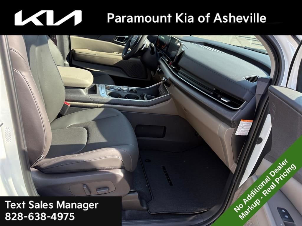 New 2026 Kia Carnival EX image 20