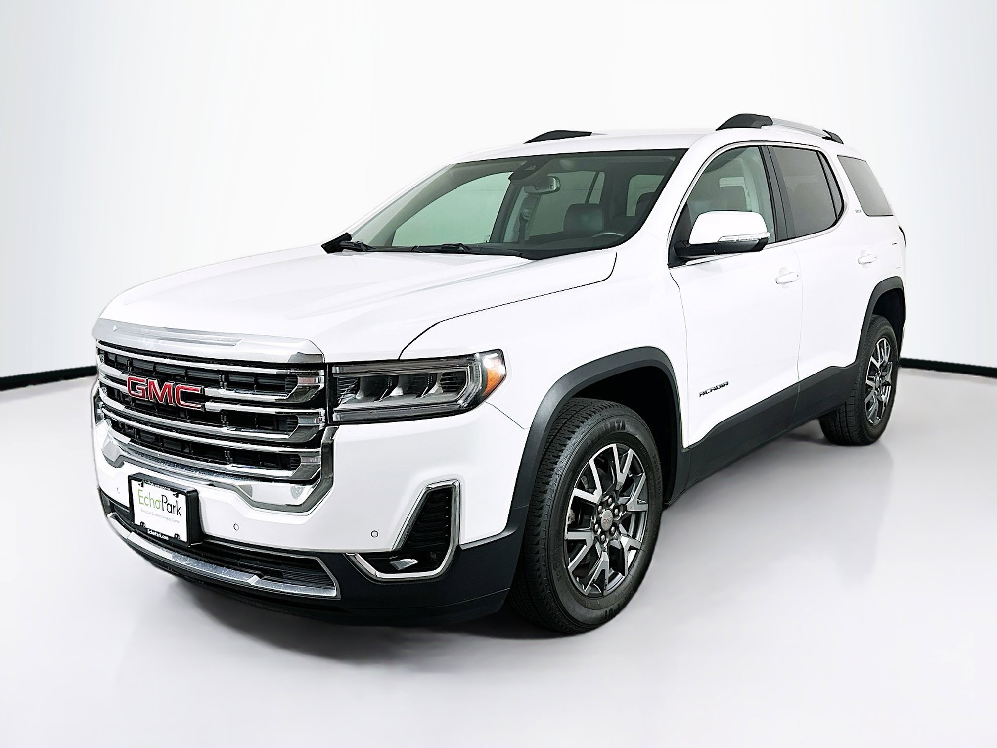 Used 2023 GMC Acadia SLT image 3