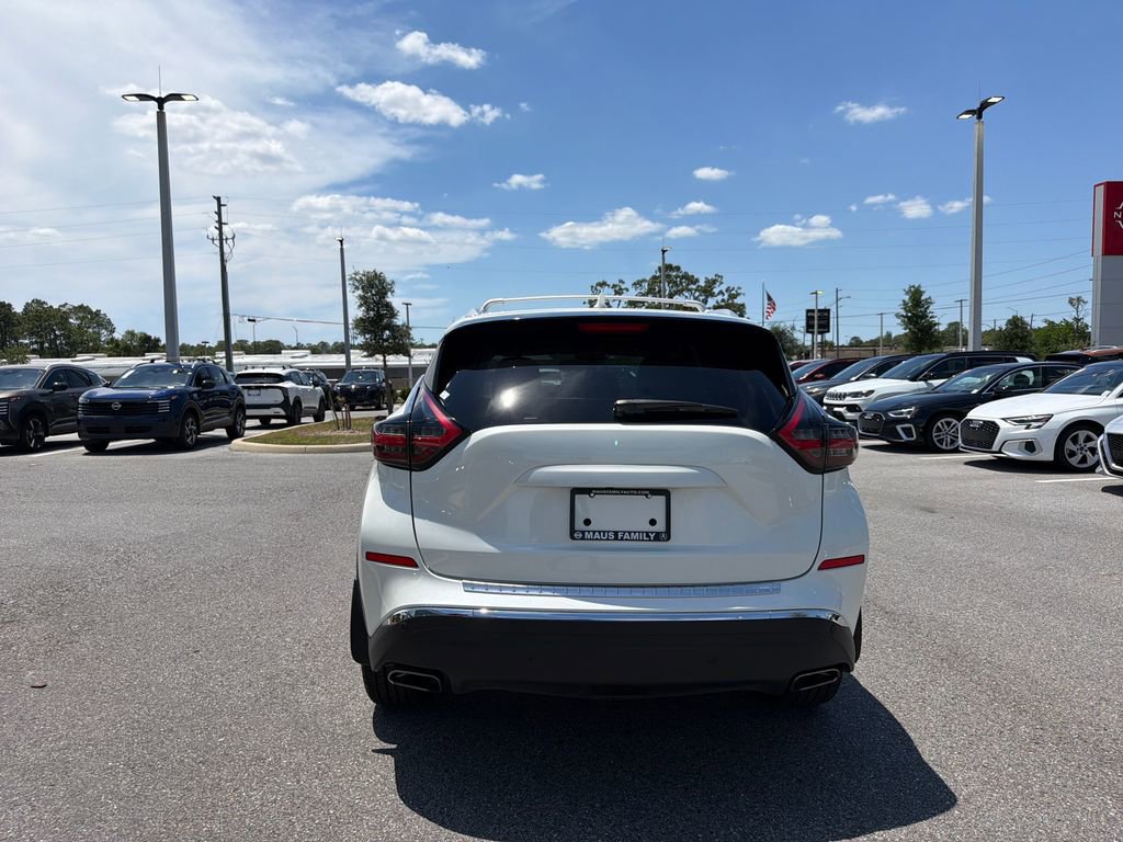 Used 2022 Nissan Murano SL w/ Cargo Package FWD image 6