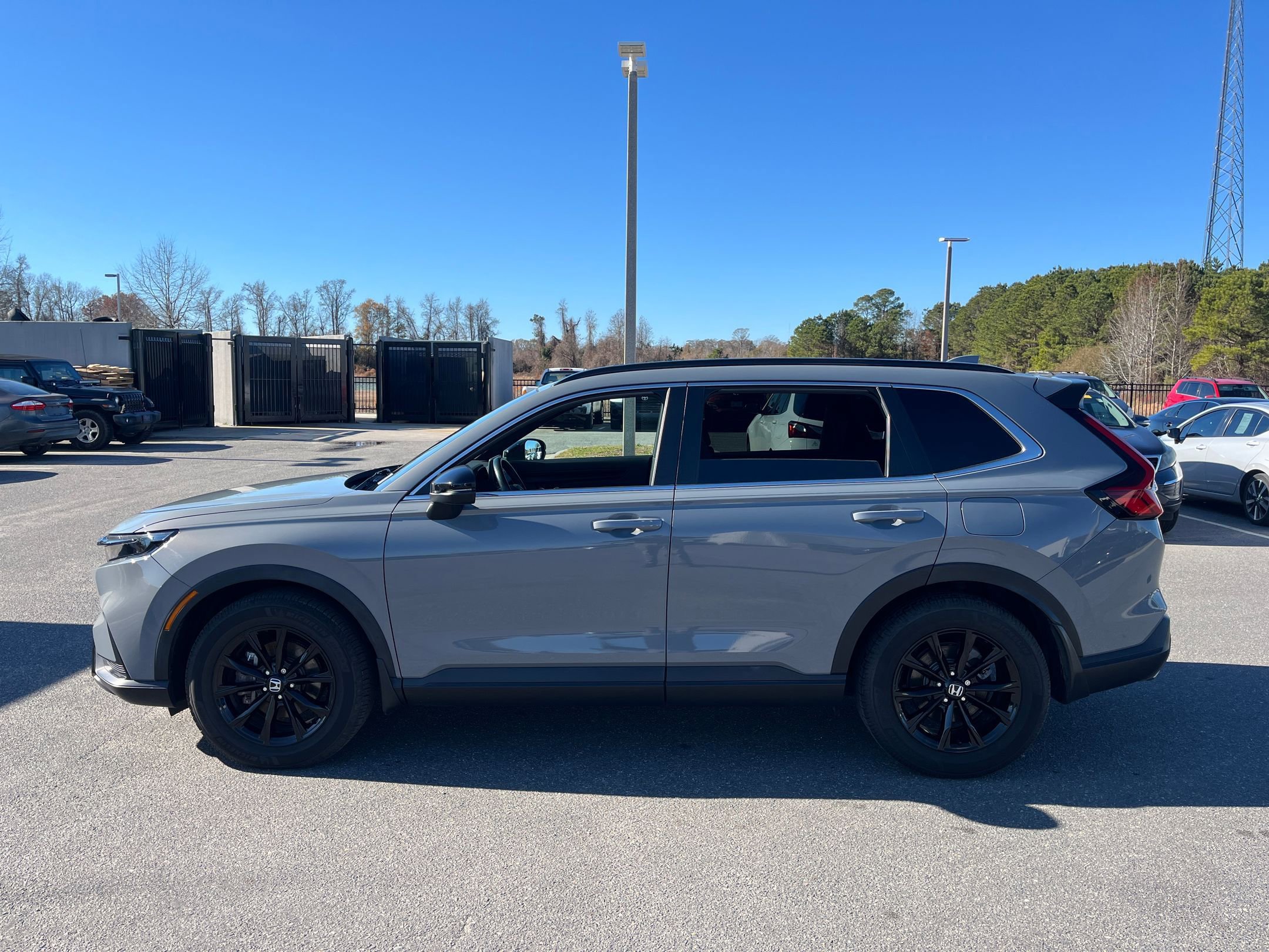 Used 2023 Honda CR-V Sport image 14