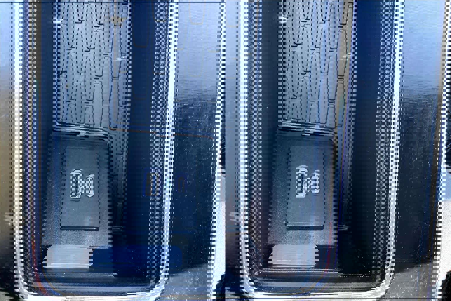 Used 2023 Lincoln Aviator Reserve w/ Equipment Group 201A image 36