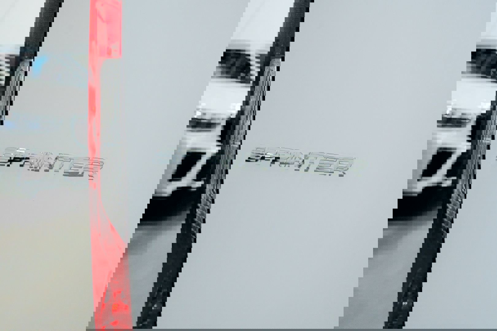 Used 2019 Mercedes-Benz Sprinter 2500 image 9