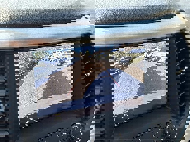 Used 2023 GMC Acadia SLT image 31