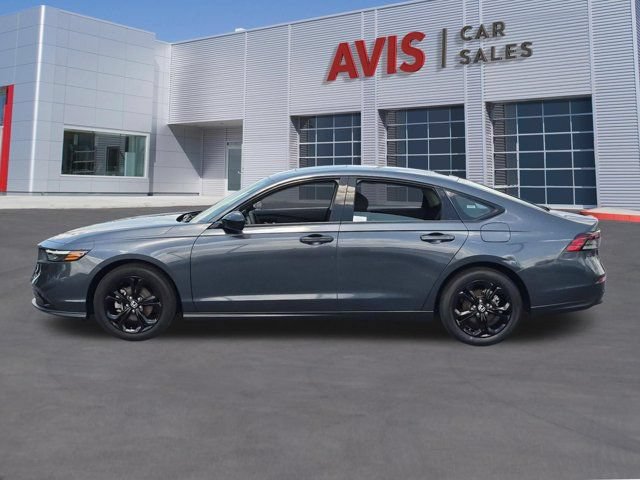 Used 2025 Honda Accord SE image 10