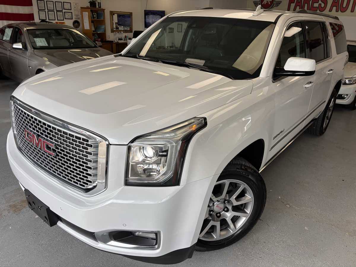 Used 2016 GMC Yukon XL Denali w/ Open Road Package RWD image 9
