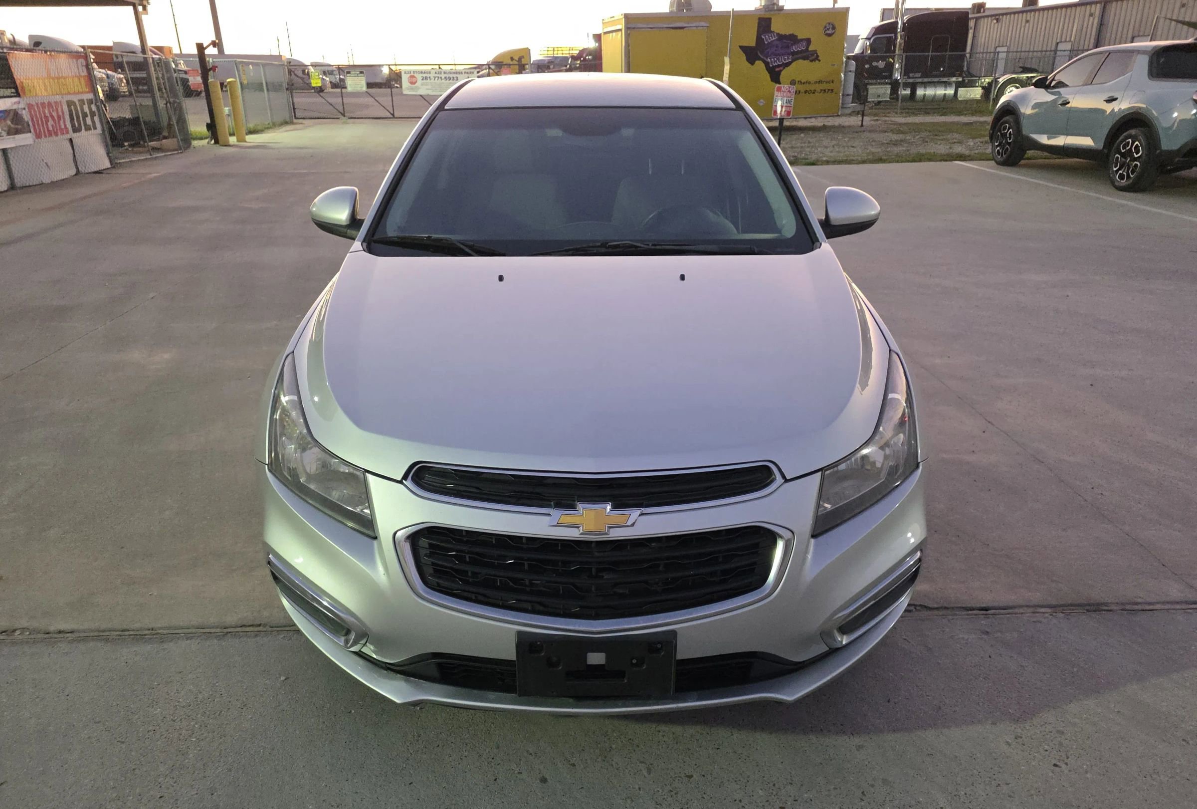Used 2015 Chevrolet Cruze LT FWD image 4