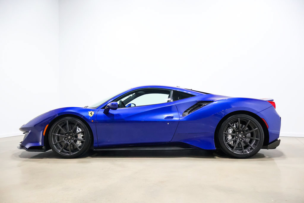 Used 2020 Ferrari 488 Pista Coupe RWD image 13