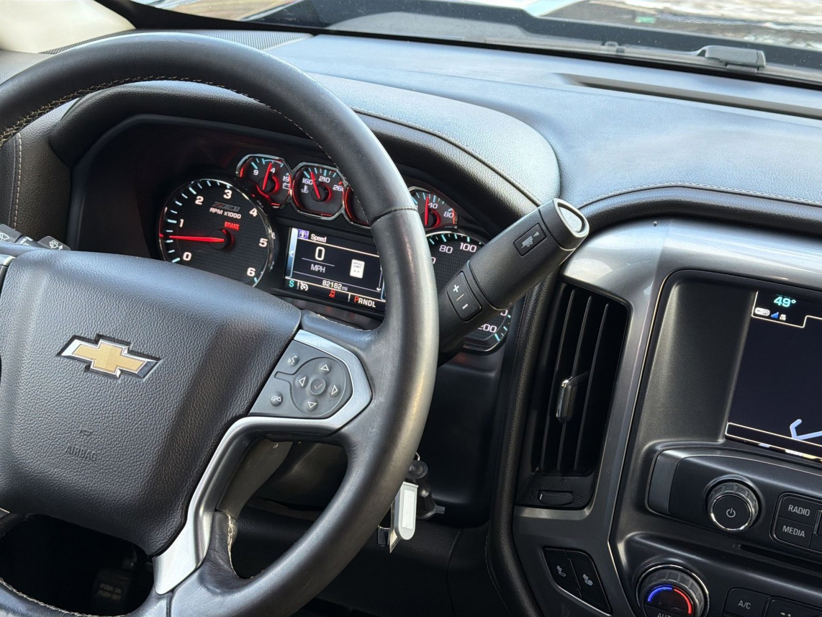 Used 2018 Chevrolet Silverado 1500 LTZ image 22