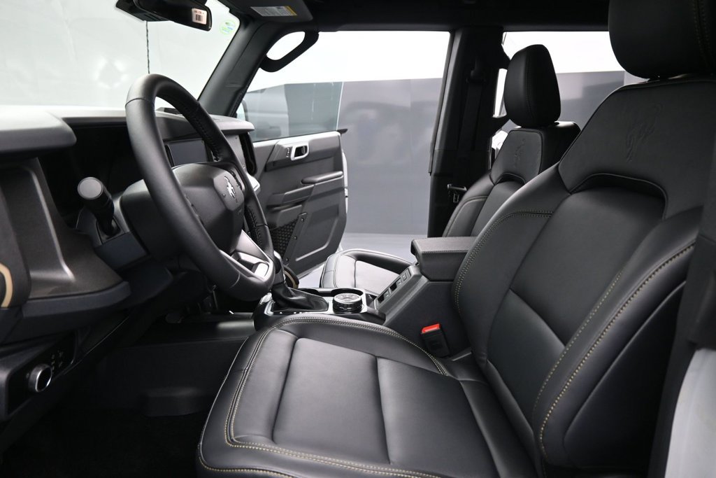 New 2026 Ford Bronco Badlands AWD/4WD image 9