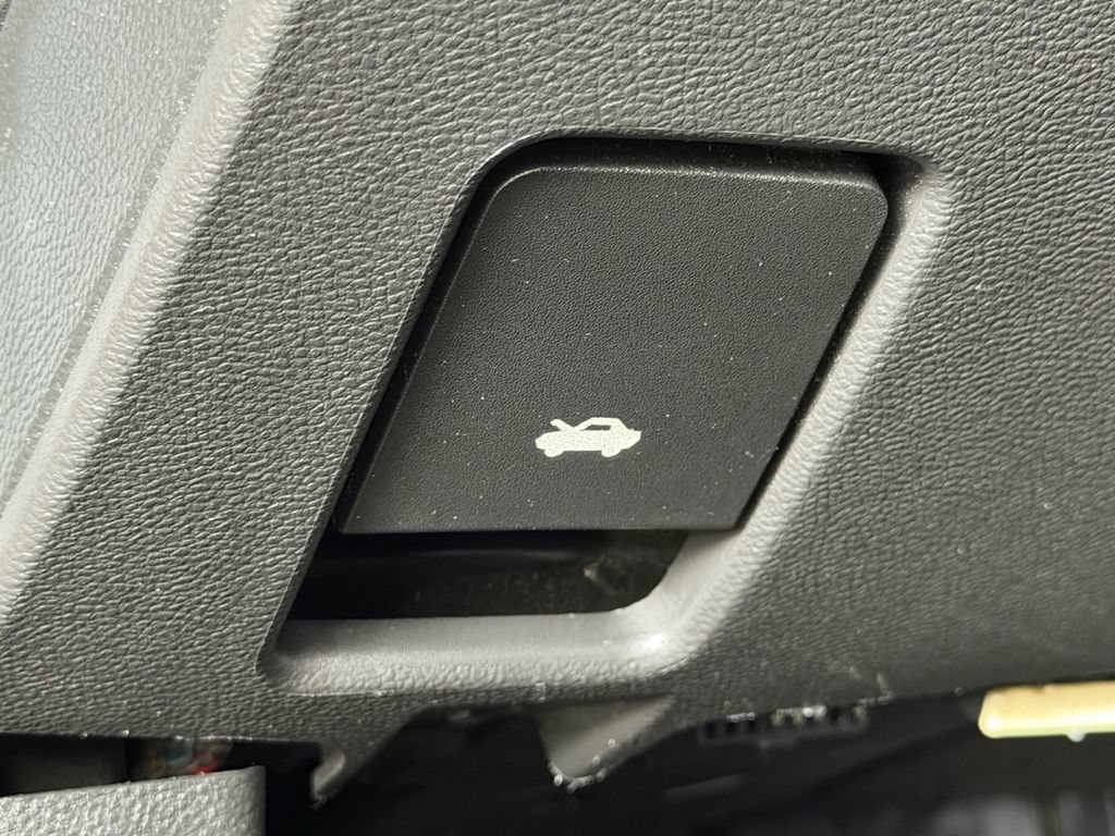 Used 2017 Chevrolet Equinox LS AWD/4WD image 40