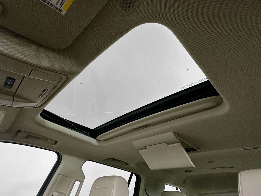 Used 2017 GMC Yukon Denali w/ Open Road Package image 21