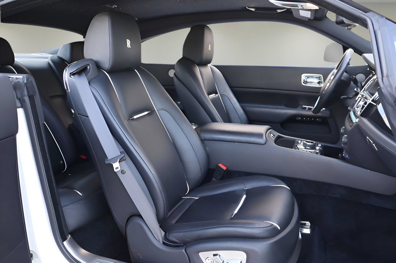 Certified 2017 Rolls-Royce Wraith RWD image 19