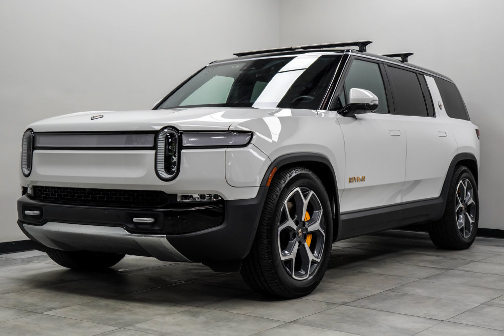 Used 2023 Rivian R1S Adventure Quad AWD/4WD image 8