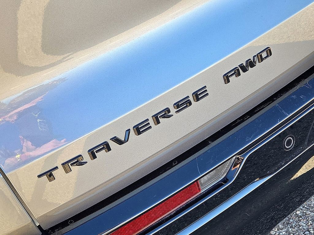 Used 2024 Chevrolet Traverse RS w/ LPO, Floor Liner Package image 12