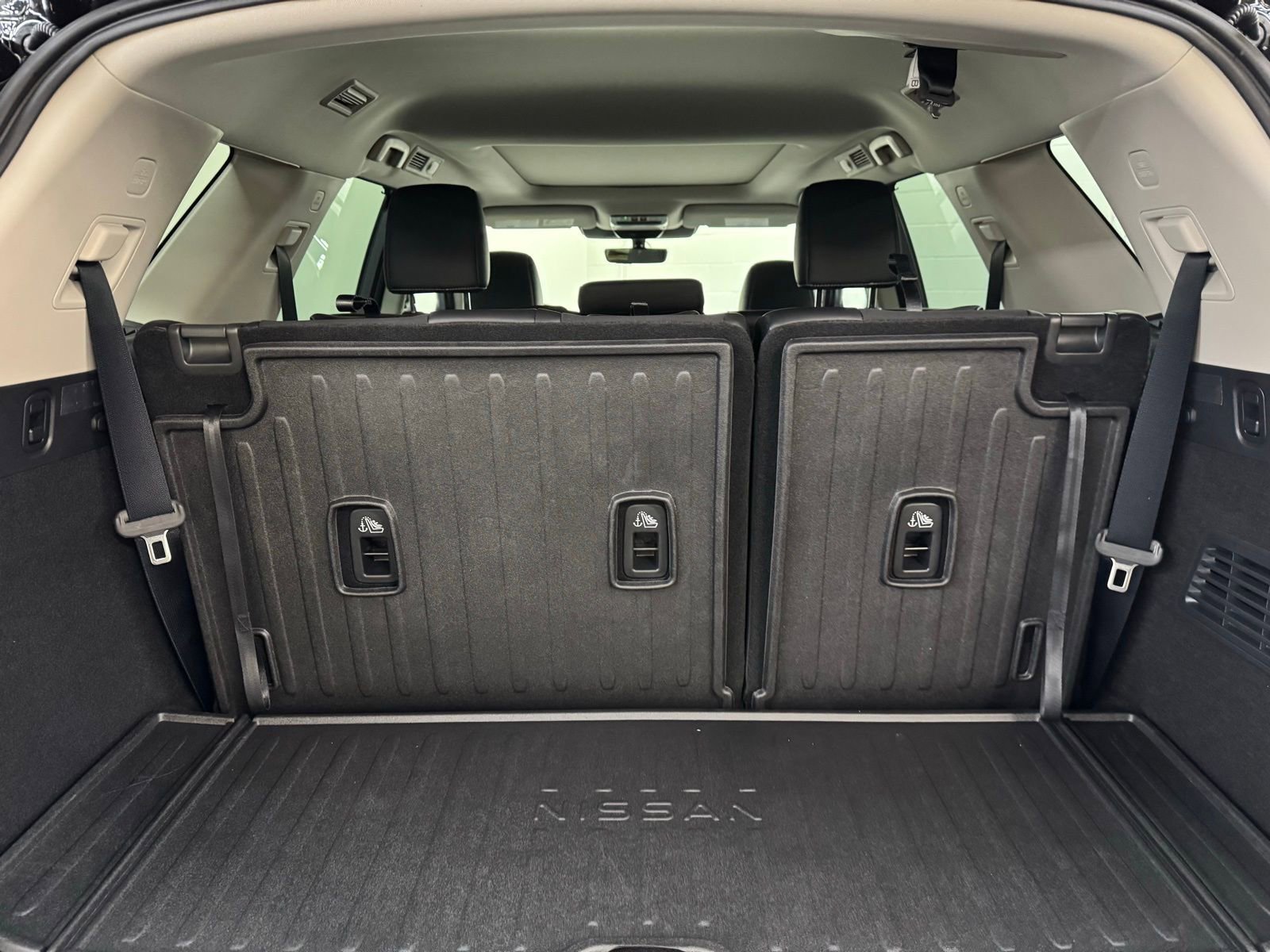 New 2026 Nissan Pathfinder Platinum image 37