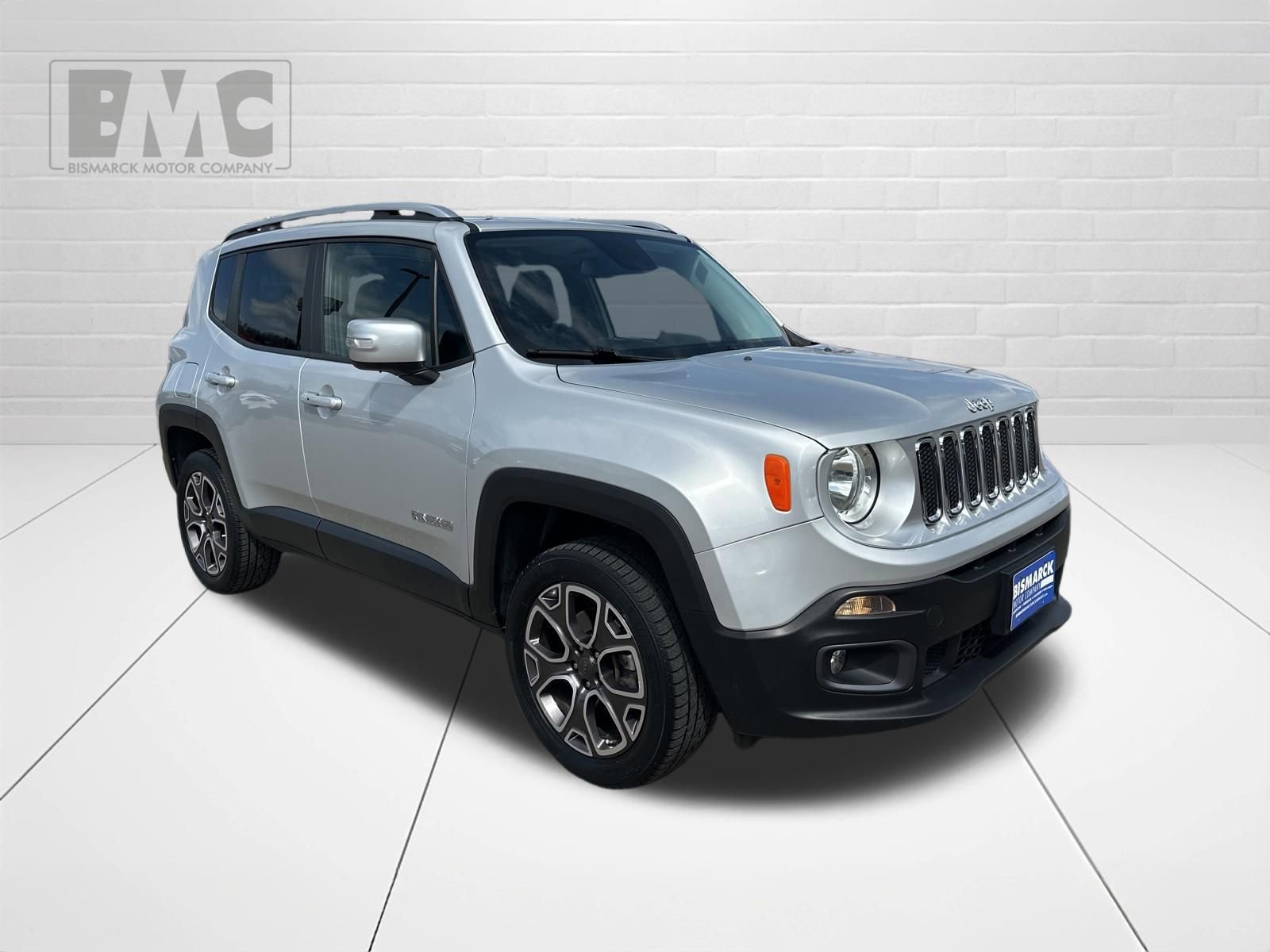 Used 2016 Jeep Renegade Limited AWD/4WD image 2