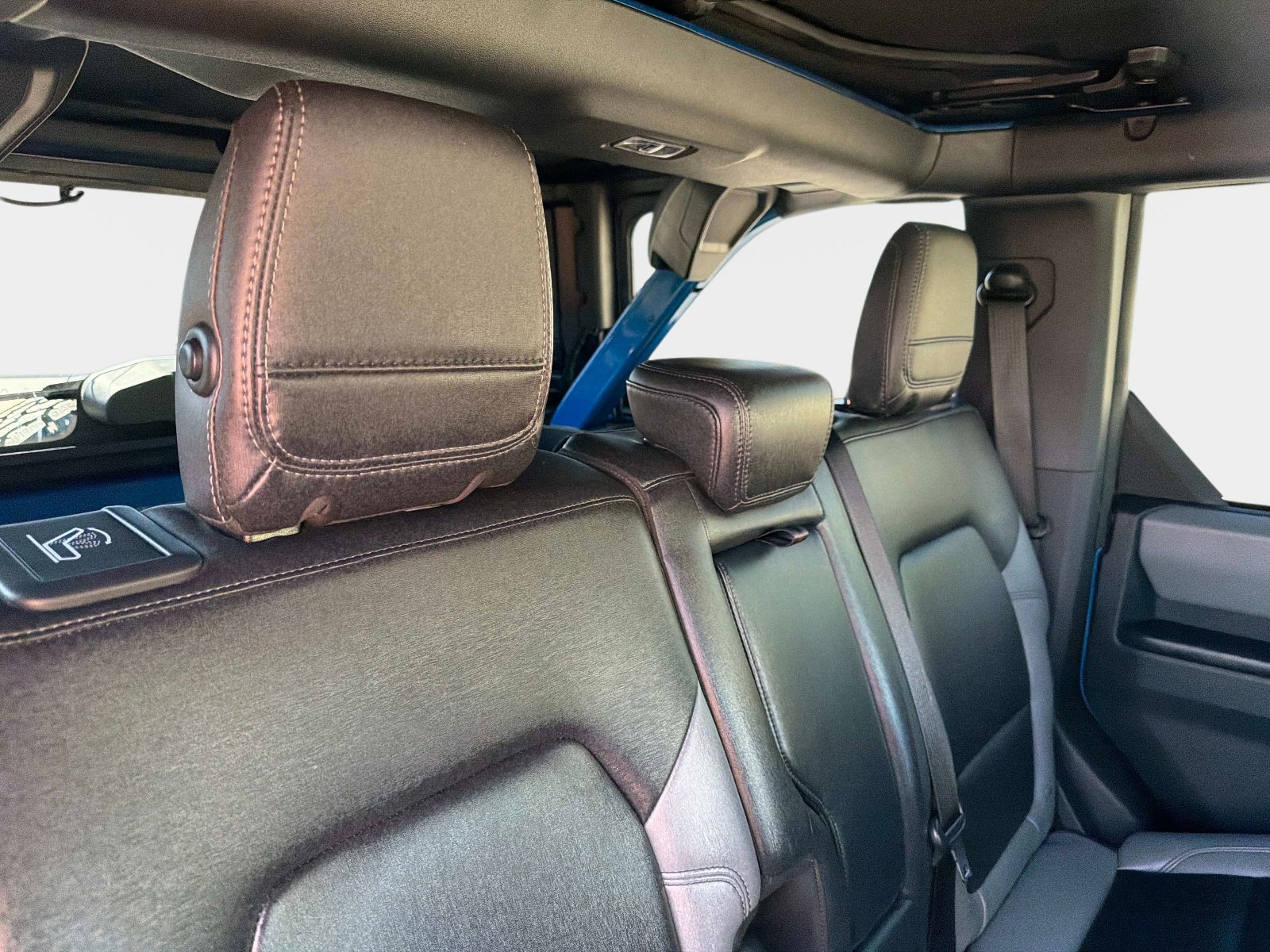 Used 2024 Ford Bronco Black Diamond image 27