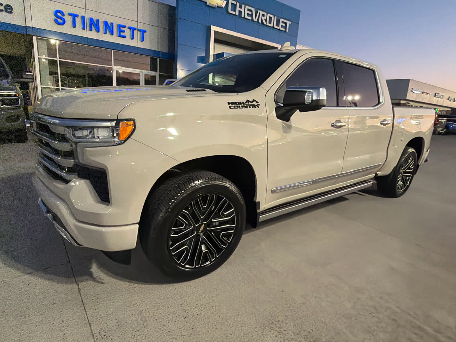 New 2026 Chevrolet Silverado 1500 High Country AWD/4WD image 7