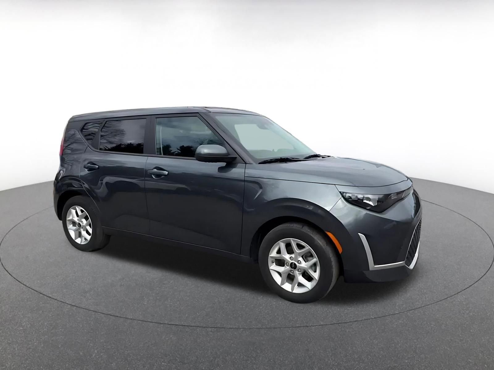 Used 2025 Kia Soul LX w/ LX Technology Package FWD video 2