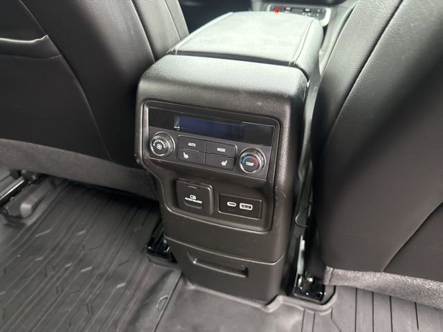 Used 2023 GMC Acadia SLT w/ Preferred Package AWD/4WD image 49