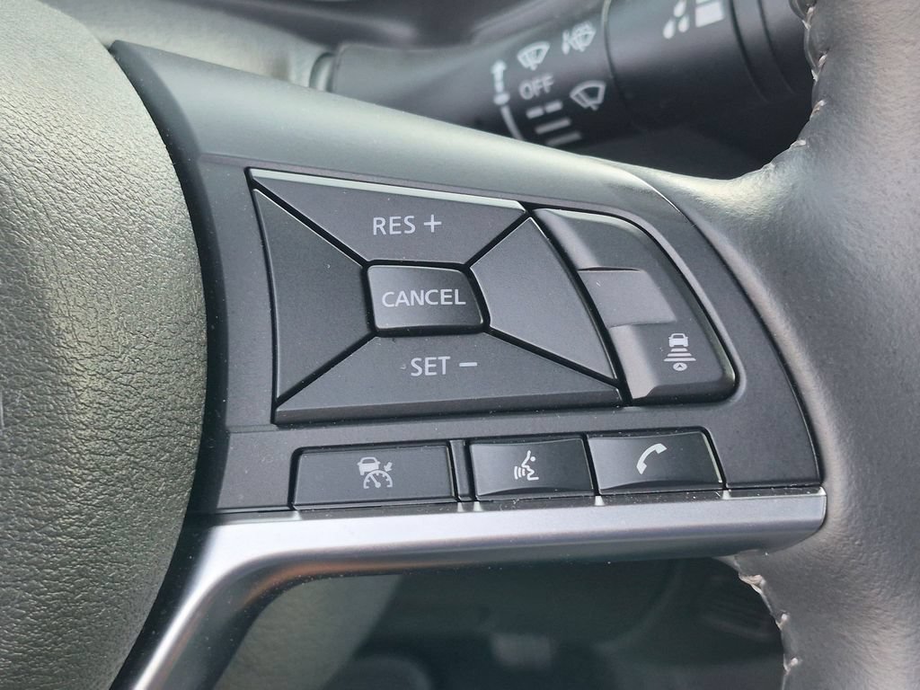 Used 2025 Nissan Sentra SV w/ All-Weather Package FWD image 15