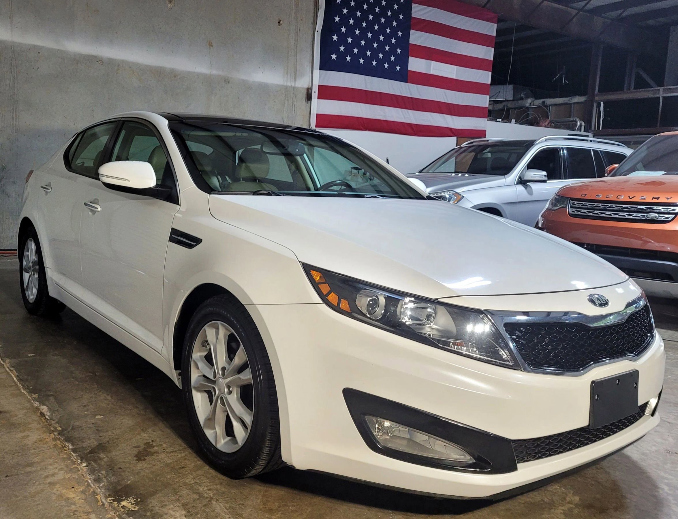 Used 2013 Kia Optima EX w/ Premium Pkg image 4